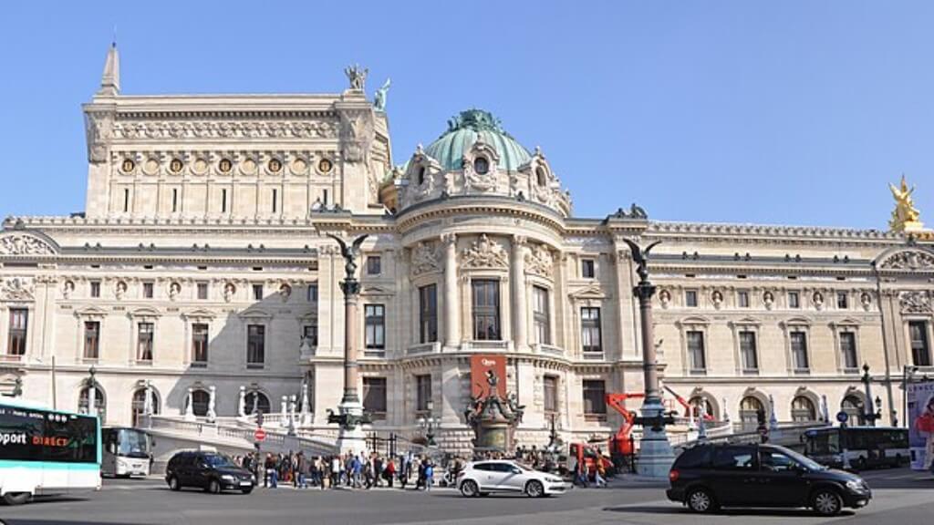 Nhà hát Opera Gaier một công trình vĩ đại được xây dựng từ năm 1861 đến năm 1875