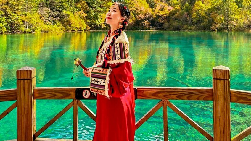 Tour Thành Đô – Cửu Trại Câu – Lạc Sơn Đại Phật 6 Ngày 5 Đêm | Bay Sichuan Airlines