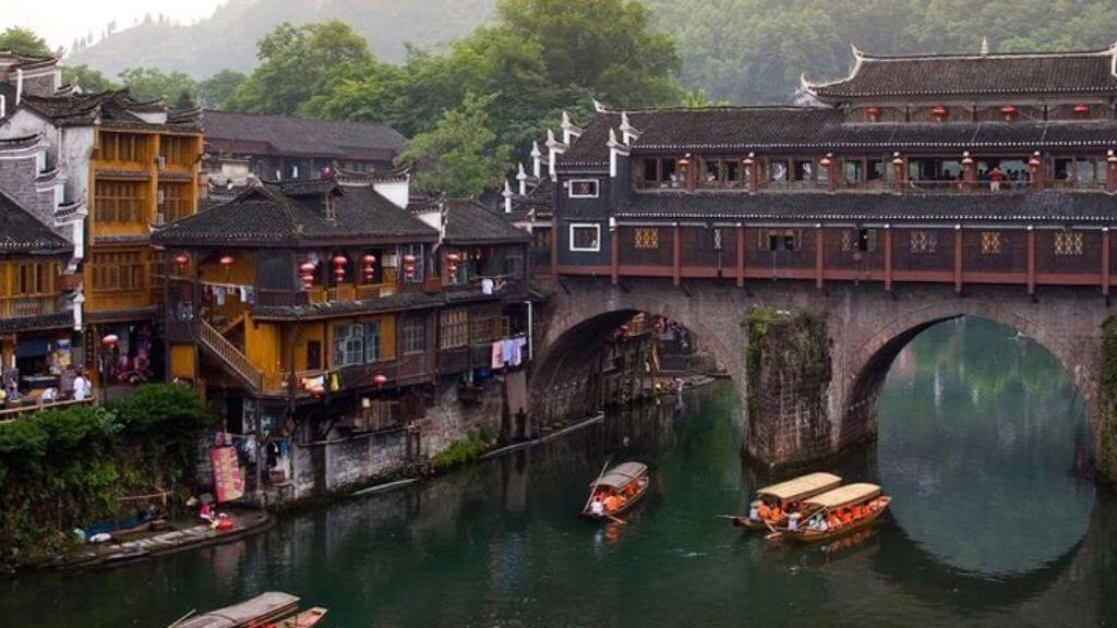 Tùng Phan – thị trấn cổ giữa núi non Tứ Xuyên, đậm nét văn hóa Tây Tạng