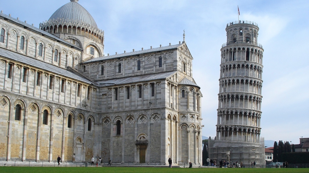 Tháp Nghiêng Pisa
