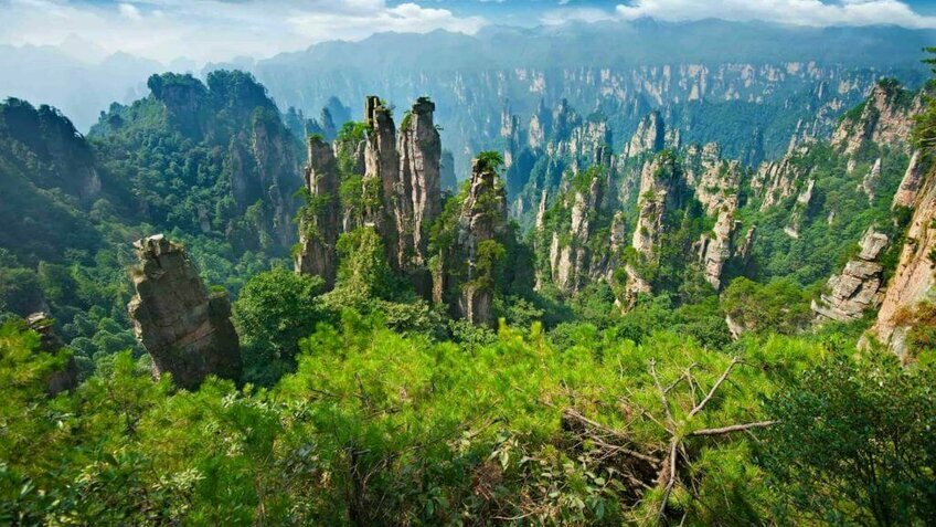 Tour Ân Thi – Phượng Hoàng Cổ Trấn – Trương Gia Giới 6 Ngày 5 Đêm Từ Hà Nội