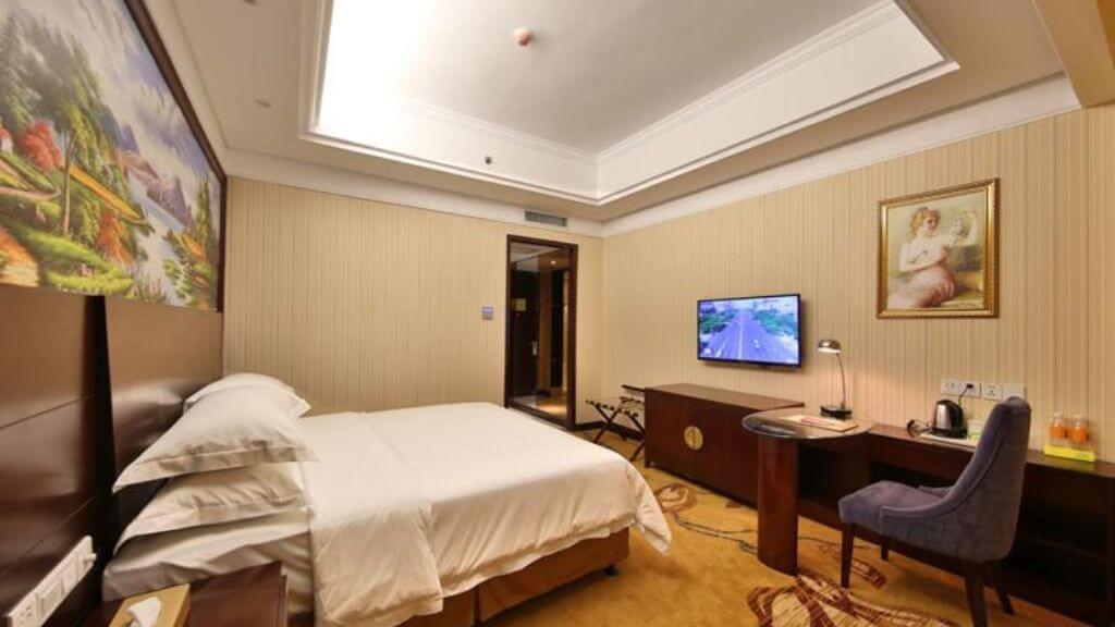 Không gian ấm cúng tại khách sạn Vienna Hotel 4