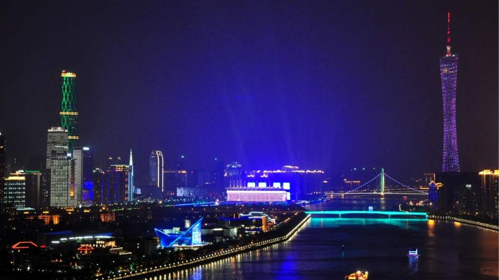 Vẻ đẹp của sông Châu Giang về đêm