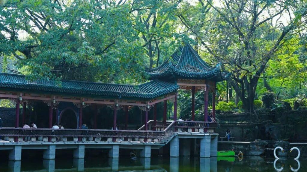 Công viên sáng tạo Nhà máy Eling số 2 – góc nghệ thuật độc đáo giữa lòng Trùng Khánh