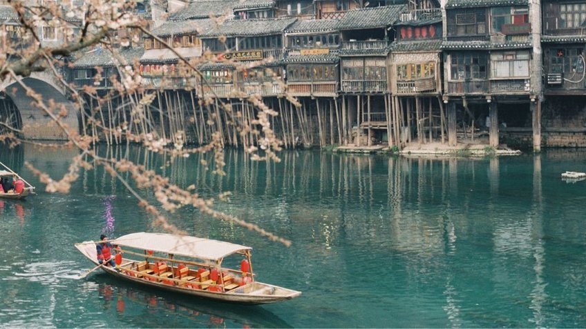 Tour Trương Gia Giới - Phượng Hoàng Cổ Trấn 6N5Đ từ TP.HCM | Bay Vietjet Air | Thiên Môn Sơn
