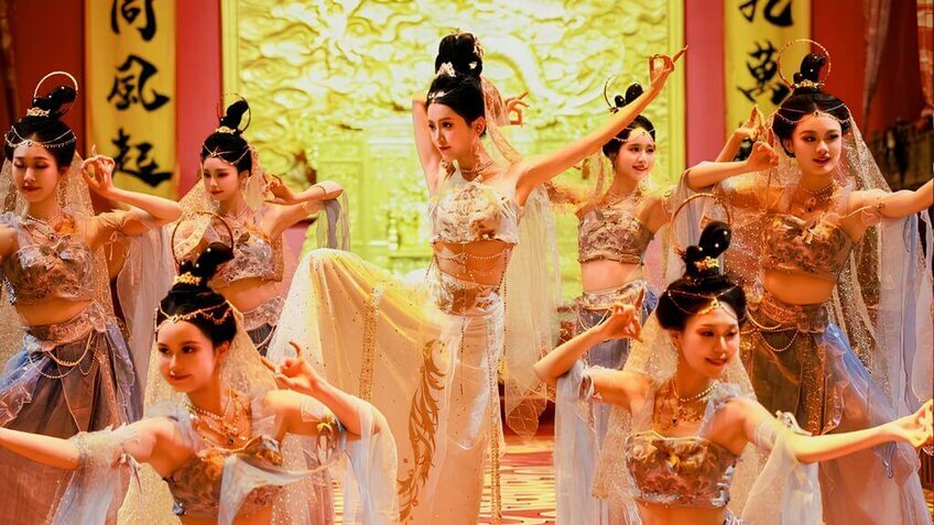 Trùng Khánh Kỳ Ảo 4N3Đ: Lý Tử Bá - Hồng Nhai Động - Sở Thú Trùng Khánh (Tặng Yến Tiệc Cung Đình)