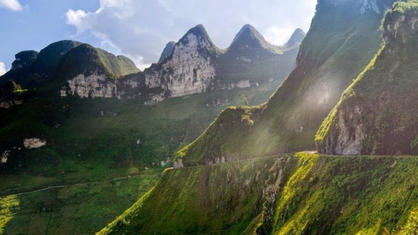 Tour Cao Bằng 3 Ngày 2 Đêm | Pác Bó - Bản Giốc - Núi Mắt Thần - Hồ Ba Bể