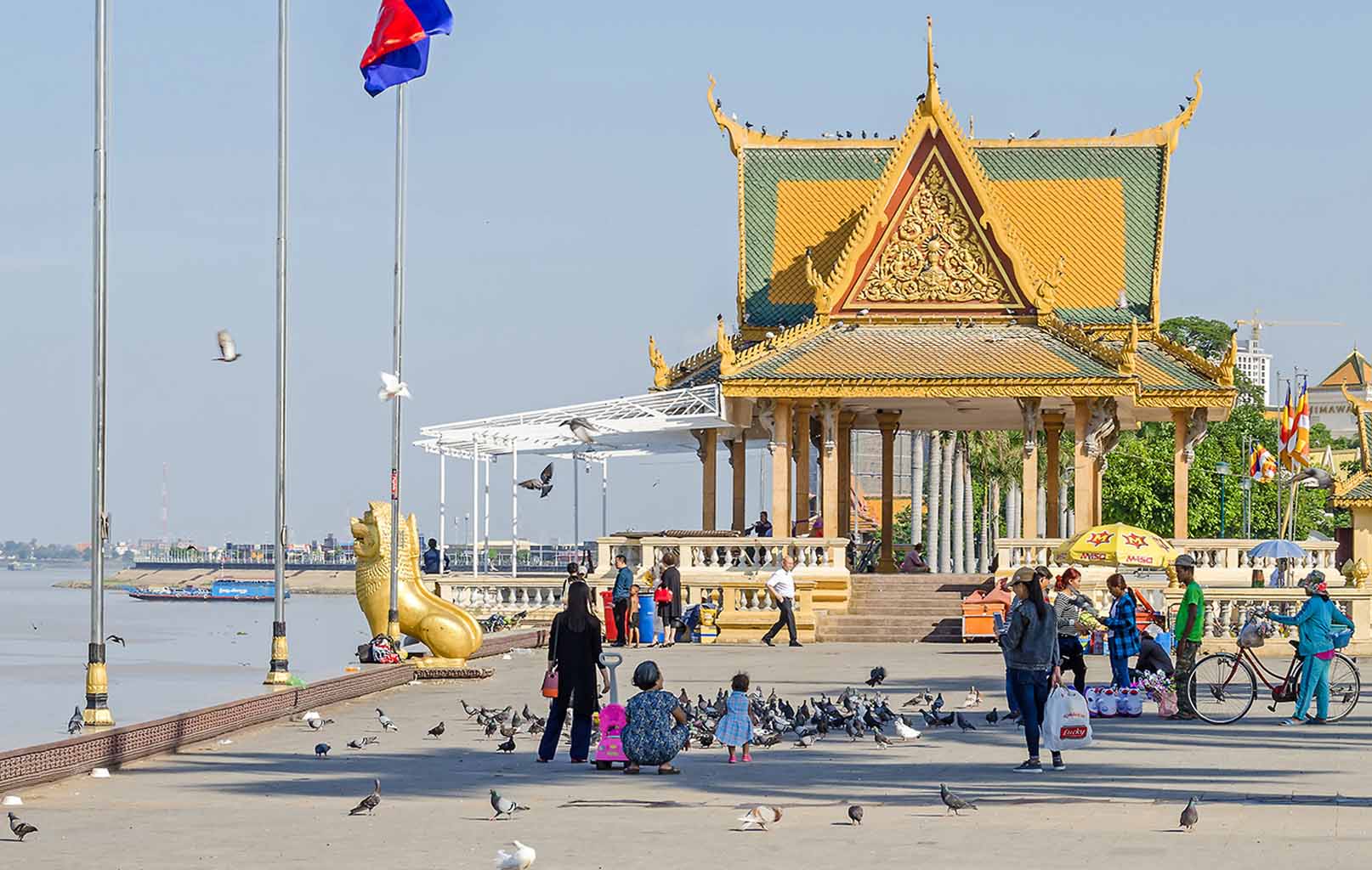 Quảng trường sông Bốn Mặt