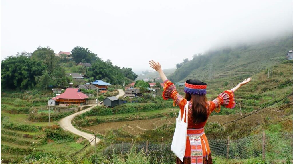 Du khách check in tại Bản Cát Cát Sapa