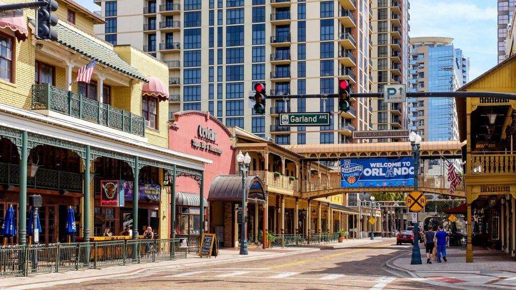 Downtown Orlando khu trung tâm hiện đại với những tòa nhà cao tầng