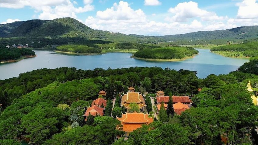 Tour Đà Lạt Nha Trang 5 Ngày 4 Đêm | Dinh Bảo Đại – Thiền Viện Trúc Lâm | Vietpower Travel