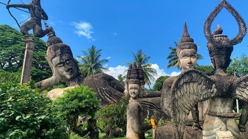 Tour Lào 6 Ngày 5 Đêm | Khám Phá Luang Prabang - Viêng Chăn - Cánh Đồng Chum