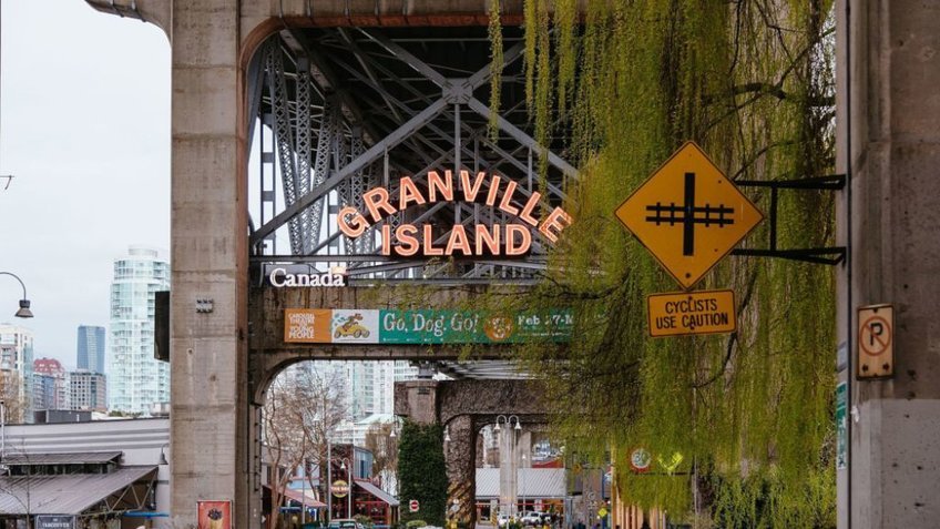Du lịch Bờ Tây Canada vi vu Vancouver 6N5Đ