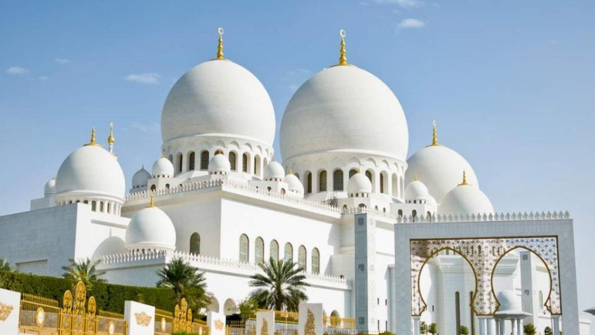 Du lịch Dubai: Safari - Abu Dhabi 6N5Đ (Bay hàng không 5* Emirates)