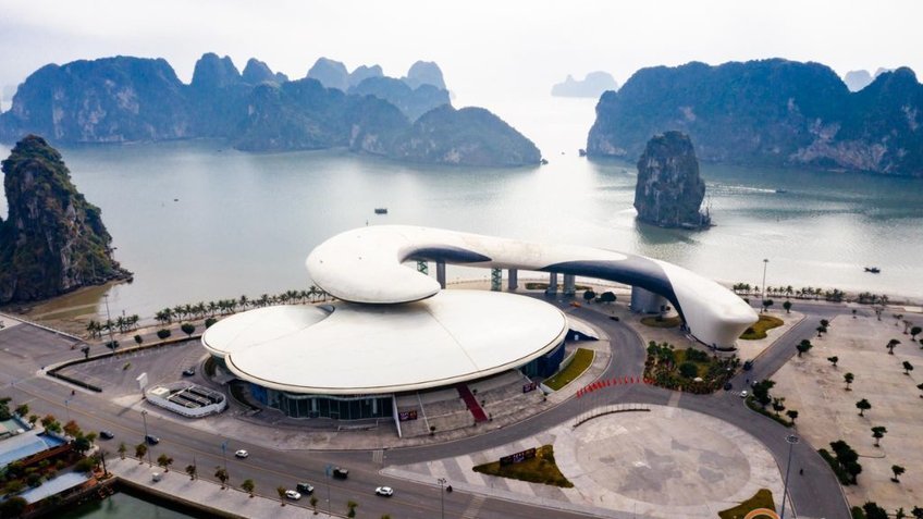 Tour Hạ Long 2 Ngày 1 Đêm Từ Hà Nội | Khám Phá Vịnh Hạ Long, Đảo Titop