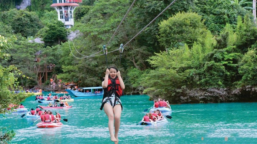 Du Lịch Hà Nội - Quảng Bình 4N3Đ: Khám Phá Dải Đất Miền Trung Xinh Đẹp