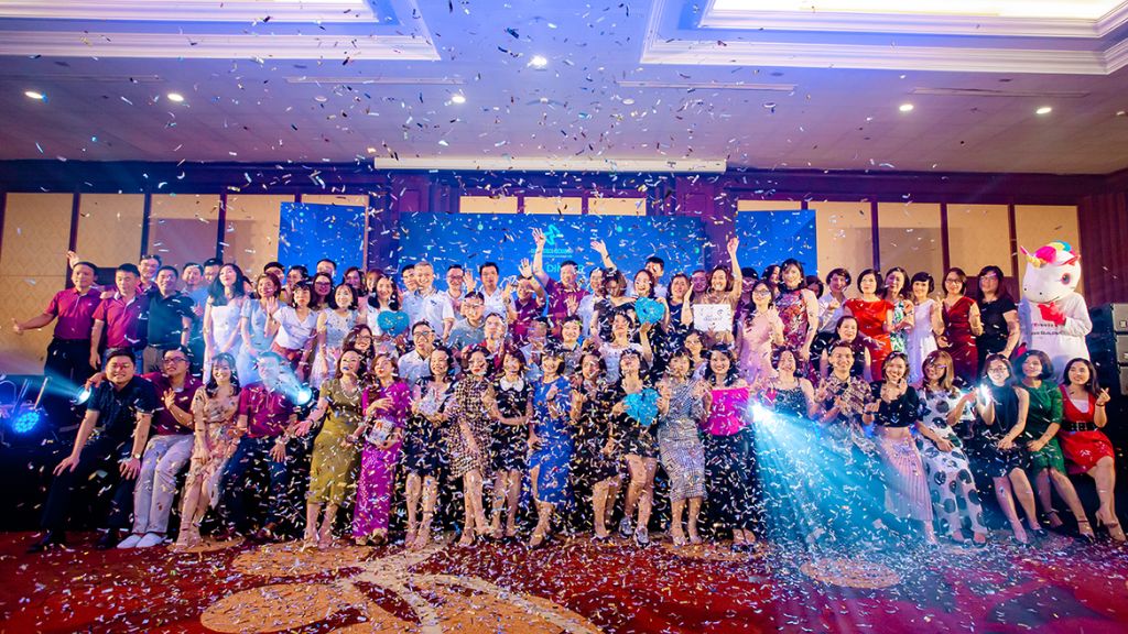 Gala dinner siêu hoành tráng