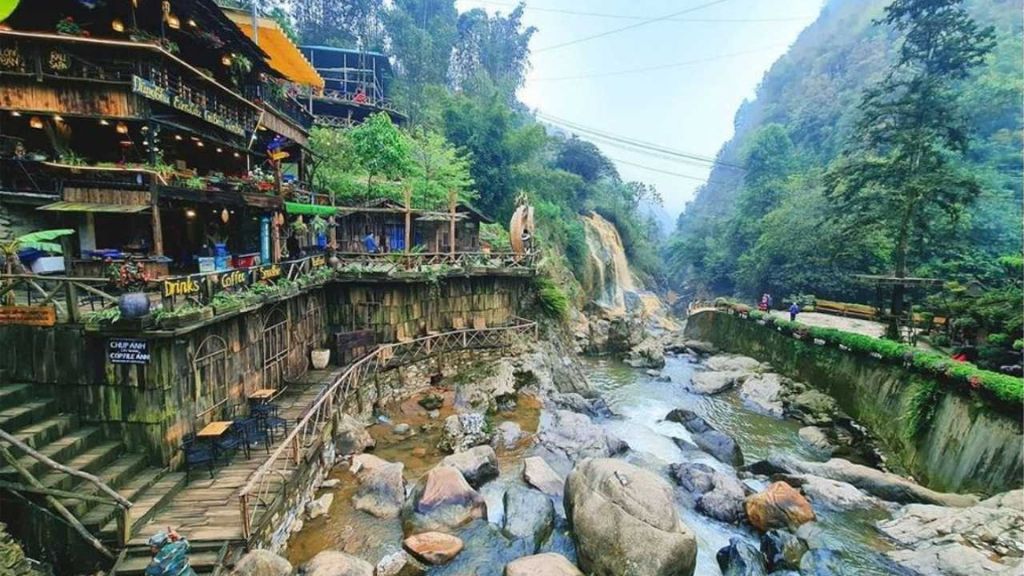 Khám phá cuộc sống giản dị và văn hóa độc đáo của người dân tại Bản Cát Cát