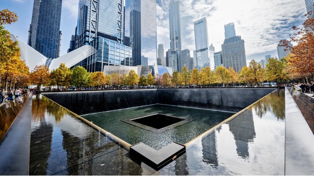 Ghé thăm 9/11 Memorial – khu tưởng niệm sự kiện khủng bố 11/9