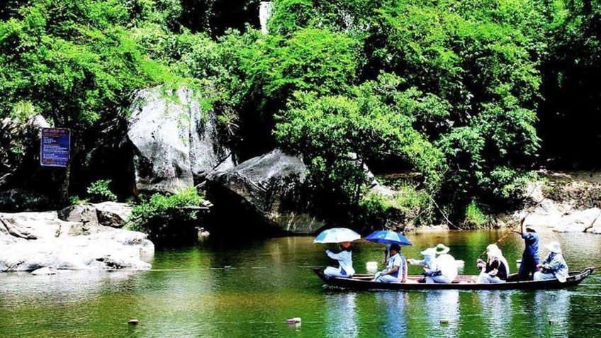 Tour Quy Nhơn Phú Yên 4 Ngày 3 Đêm | Khám Phá Kỳ Co - Eo Gió - Ghềnh Đá Đĩa