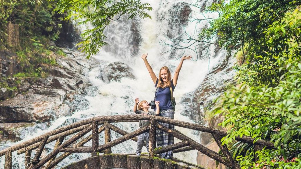 Thác Datanla địa điểm không thể bỏ qua trong tour du lịch Đà Lạt