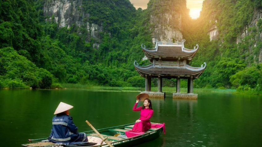 Tour Hà Nội Ninh Bình Hạ Long 4 Ngày 3 Đêm | Ngủ Du Thuyền 5 Sao