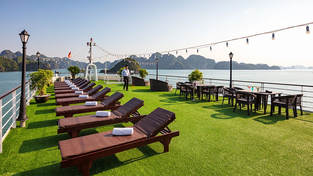 Tour Hà Nội Ninh Bình Hạ Long 4 Ngày 3 Đêm | Ngủ Du Thuyền 5 Sao