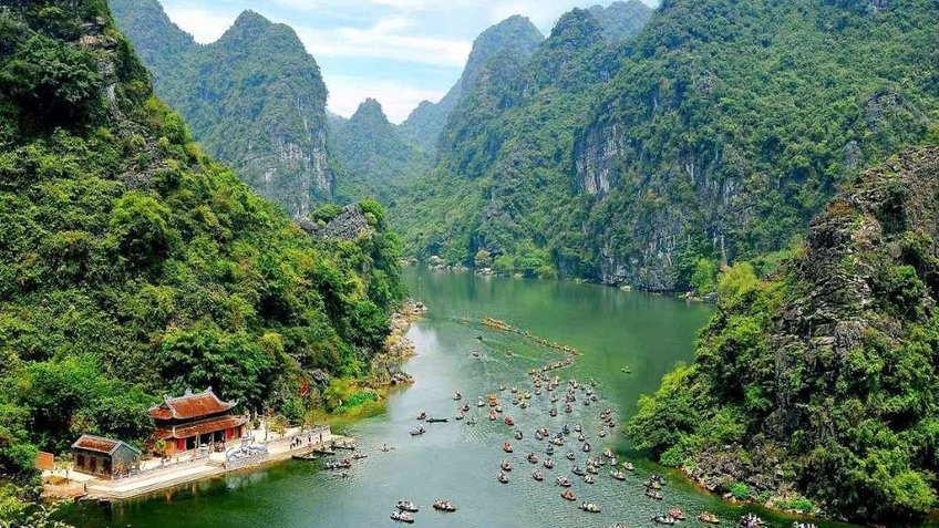 Tour Hà Nội Ninh Bình Hạ Long 4 Ngày 3 Đêm | Ngủ Du Thuyền 5 Sao