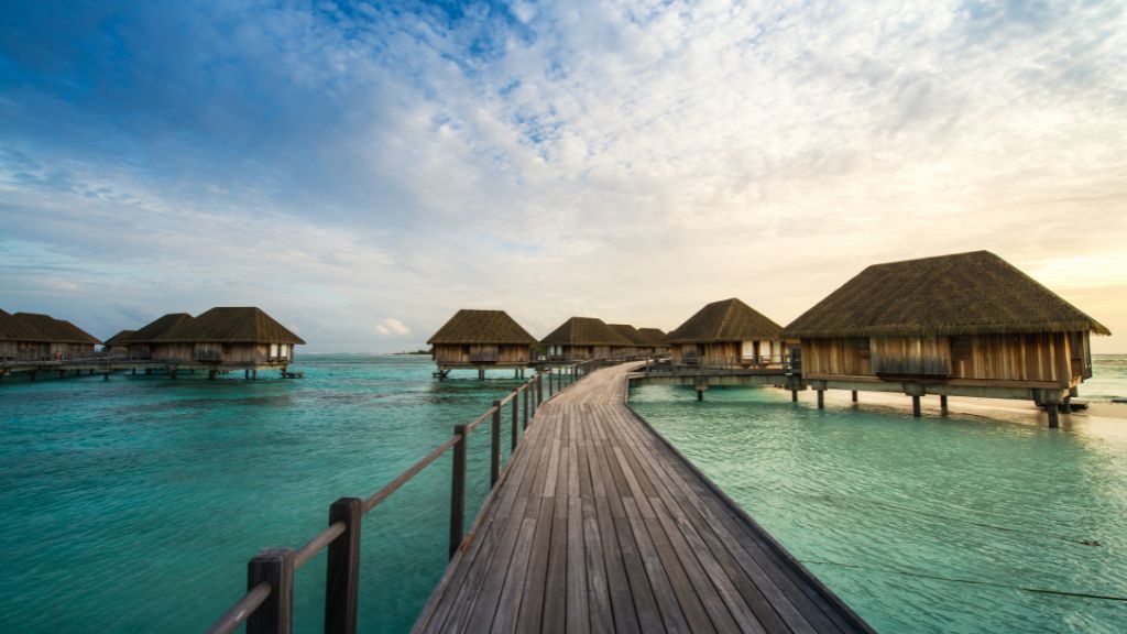 Tận hưởng kì nghỉ dưỡng Resort giữa lòng biển