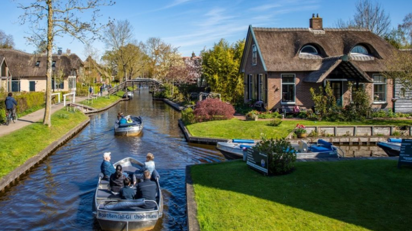 Tour Châu Âu 4 Nước Pháp Đức Bỉ Hà Lan 8 Ngày 7 Đêm | Paris - Brussels - Amsterdam - Frankfurt | Vietpower Travel