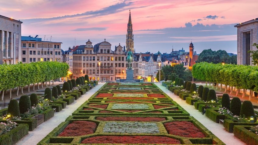 Tour Châu Âu 5 Nước 9 Ngày 8 Đêm | Pháp - Bỉ - Hà Lan - Luxembourg - Đức | Khởi Hành Hà Nội