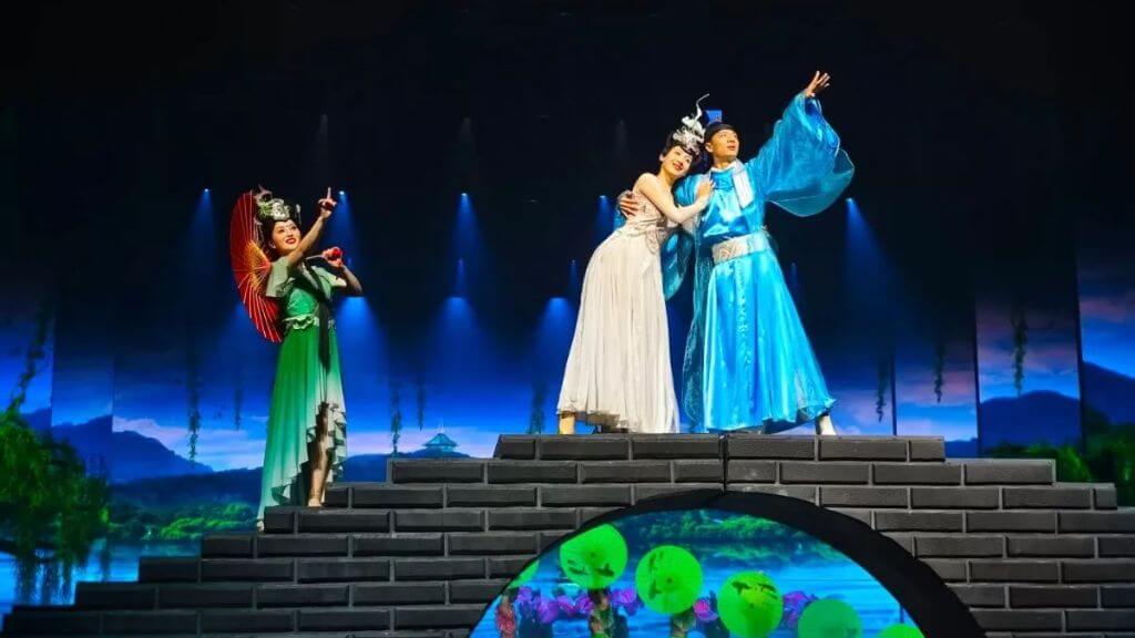 Xem show biểu diễn Quảng Châu Thiên Cổ Tình, show diễn của tập đoàn Tống Thành