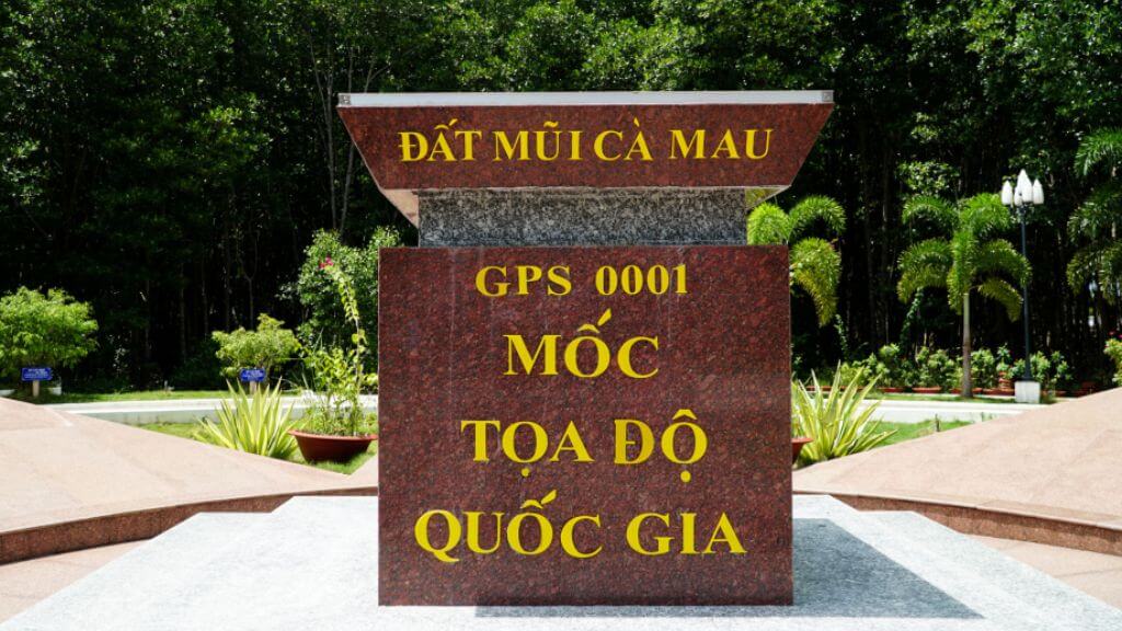 Quý khách check in Cột mốc tọa độ Quốc gia GPS 0001