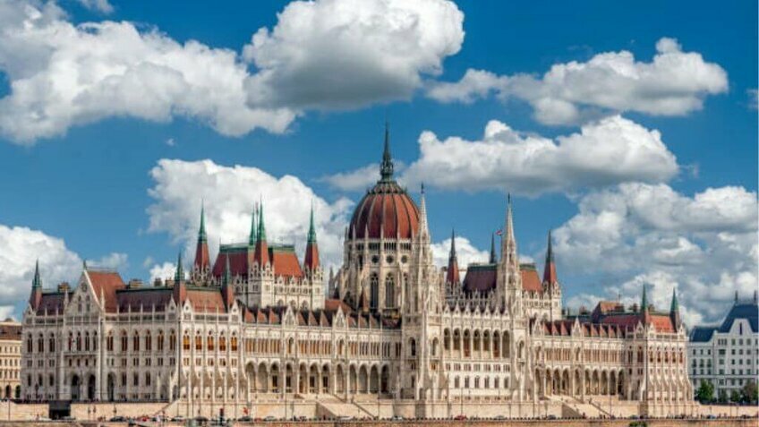 Tour Đông Âu 10 Ngày 9 Đêm: Đức – Séc – Áo – Slovakia – Hungary | Khởi hành từ Hà Nội
