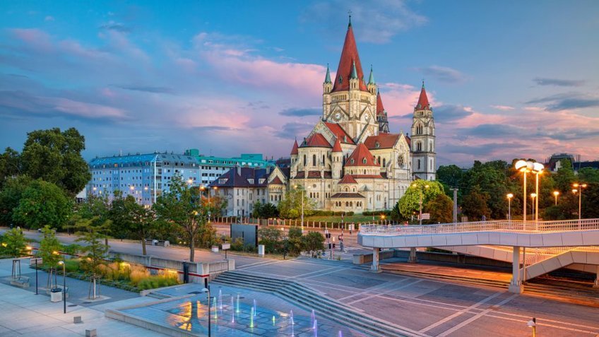 Tour Đông Âu 10 Ngày 9 Đêm: Đức – Séc – Áo – Slovakia – Hungary | Khởi hành từ Hà Nội