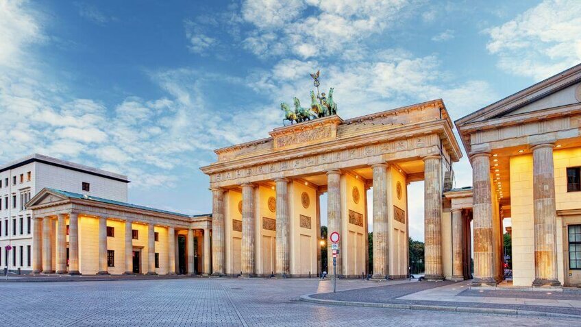 Tour Đông Âu 10 Ngày 9 Đêm: Đức – Séc – Áo – Slovakia – Hungary | Khởi hành từ Hà Nội