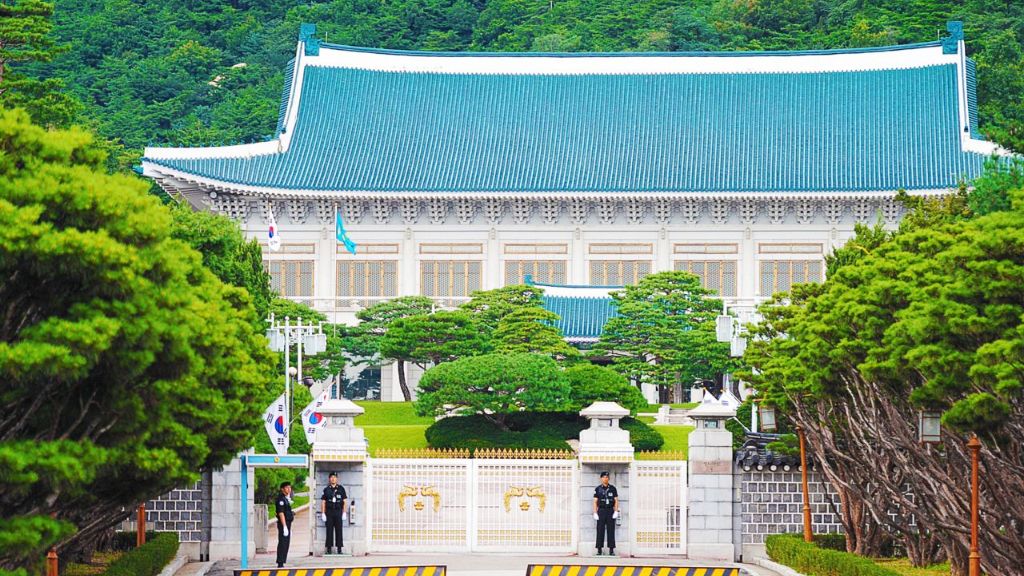 Blue House Nơi làm việc của Tổng thống Hàn Quốc