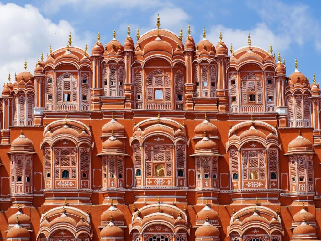 Cung điện Hawa Mahal mộng mơ