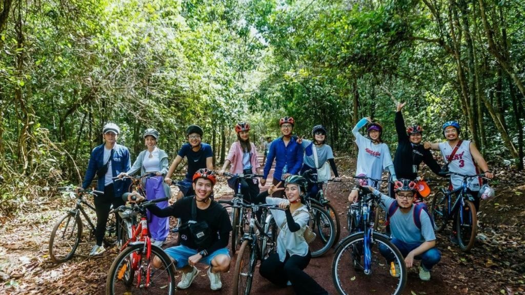 Jungle Biking Đạp xe xuyên rừng Mã Đà