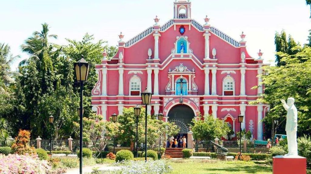 Tham quan Khu biệt thự Escudero