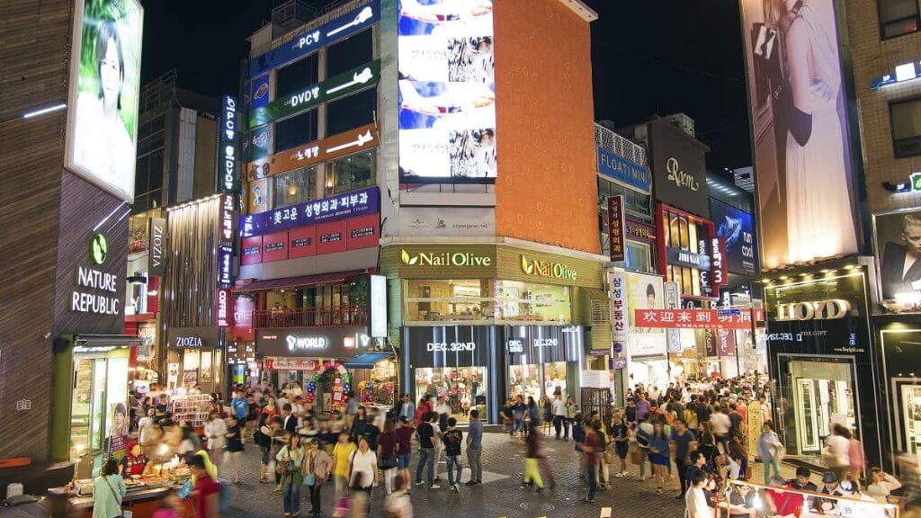 Tự do khám phá và mua sắm tại thiên đường Myeongdong Hàn Quốc