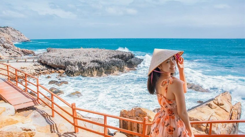 Tour Ninh Thuận 3 Ngày 2 Đêm Tết 2026 | Hang Rái - Vĩnh Hy - Tanyoli | Vietpower Travel