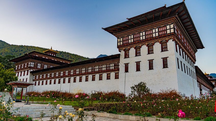 Tour Nepal Bhutan 8 Ngày 7 Đêm | Hành Hương Himalayas & Tu Viện Taktsang