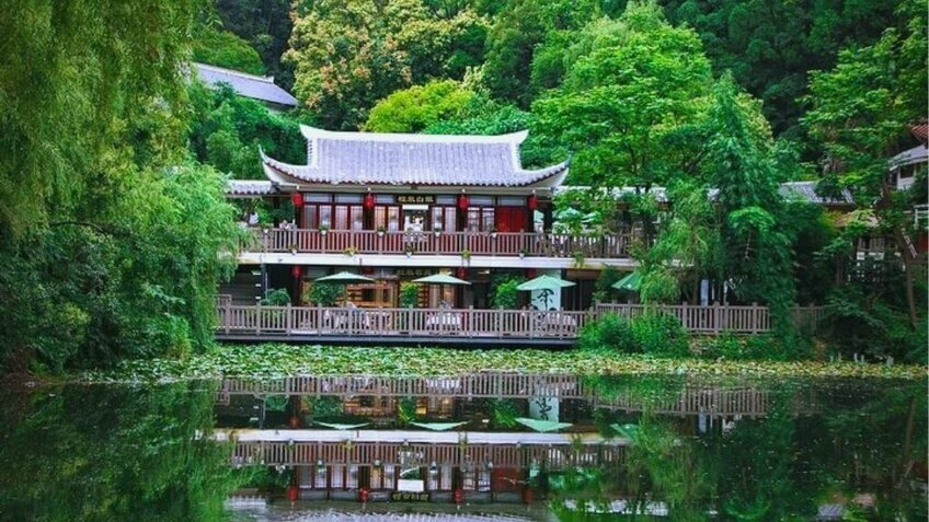 Khám Phá Quý Châu - Thiên Hộ Miêu Trại 5N4Đ: Trải Nghiệm Văn Hóa Miêu Độc Đáo (Bay từ Hà Nội)