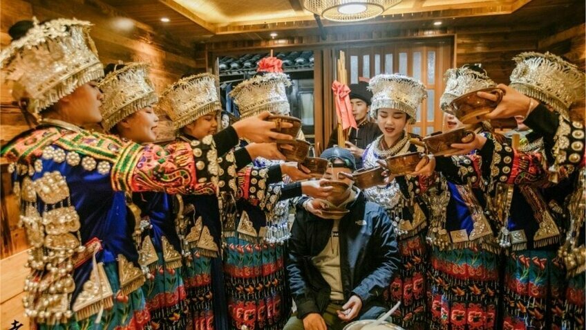 Khám Phá Quý Châu - Thiên Hộ Miêu Trại 5N4Đ: Trải Nghiệm Văn Hóa Miêu Độc Đáo (Bay từ Hà Nội)