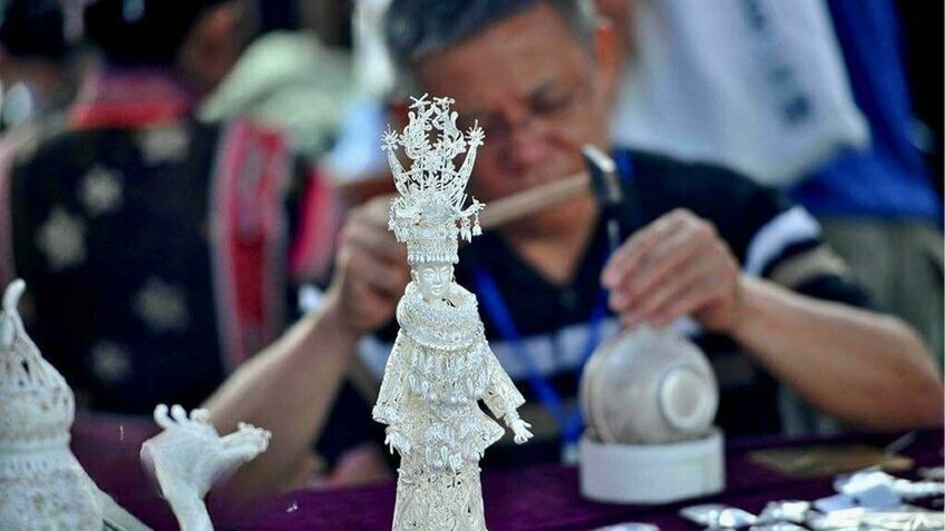 Khám Phá Quý Châu - Thiên Hộ Miêu Trại 5N4Đ: Trải Nghiệm Văn Hóa Miêu Độc Đáo (Bay từ Hà Nội)
