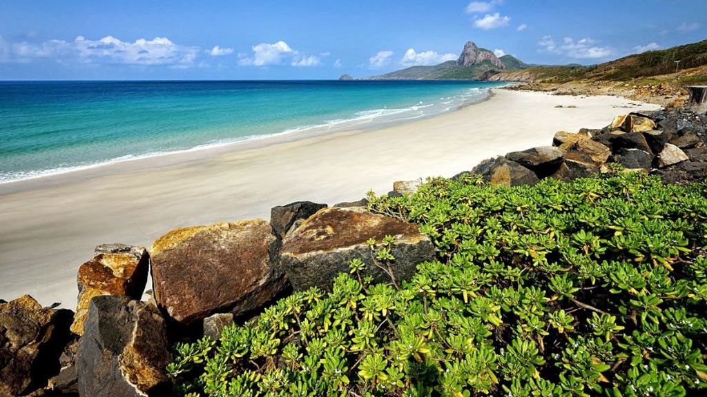 Bãi Nhát Côn Đảo