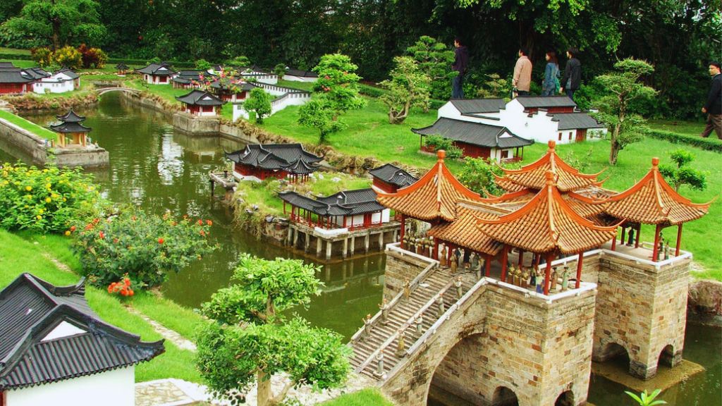 Khám phá văn hóa tại Làng văn hóa dân tộc Trung Hoa