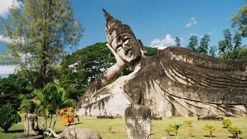 Tour Lào 4 Ngày 3 Đêm | Khám Phá Viêng Chăn – Luang Prabang – Pak Ou – Kuang Si