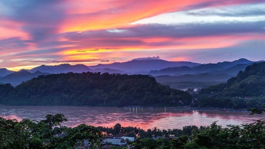 Tour Lào 4 Ngày 3 Đêm | Khám Phá Viêng Chăn – Luang Prabang – Pak Ou – Kuang Si